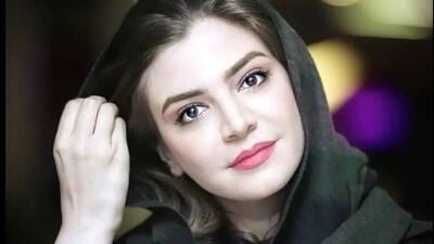  استایل کت و شلواری آوا دارویت در یک جشنواره