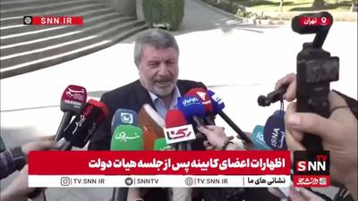  دفاع حضرتی از احمدنیا؛ «بی اخلاقی کرده‌اند!»