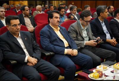  پشتیبانی بانک رفاه کارگران از واحدهای تولیدی استان هرمزگان