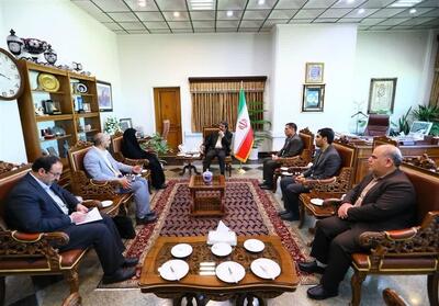  تاکید استاندار همدان بر برخورد قاطع با تخلفات عمده در بازار همدان - تسنیم