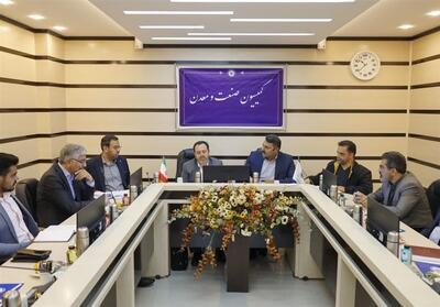  قانون منع مداخله کارمندان در شهرک‌های صنعتی محل اختلاف و چالش‌برانگیز است - تسنیم