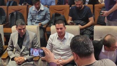 ورود اسمار سرمربی جدید پرسپولیس به سالن معارفه