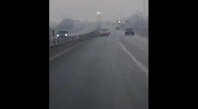  درگیری مسلحانه مأموران با قاچاقچیان سوخت در جاده بندرعباس-میناب (فیلم)