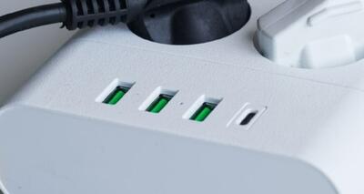  درگاه USB سبز رنگ به چه معناست؟