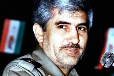  بازدید رهبر انقلاب و منصور ستاری از نیروی هوایی؛ دهه 60