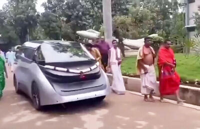  اولین خودروی بدون راننده هند رونمایی شد