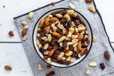  مقایسه مغز آجیل ایرانی و خارجی: کدام یک بهتر است؟