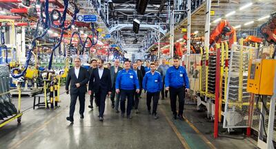  باید موانع ارزی را از مسیر تولید خودرو برداشت