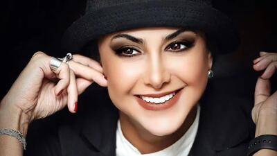  آزاده صمدی با تیپ و استایل خلیجی در کنار دوستش؛ ترند جدید دنیای مد