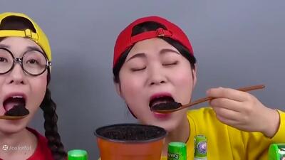  چالش خوراکی خنده‌دار: آیا دونا می‌تواند حلوای سبز را بخورد؟