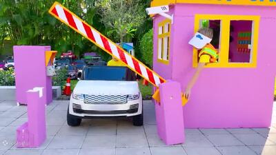  چالش‌های خنده‌دار ولاد و نیکی با ماشین‌های بازی! 🚗🎉