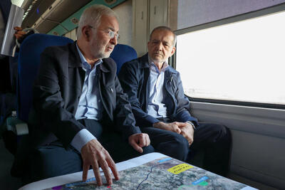  بازدید پزشکیان از خطوط راه آهن حومه ای استان تهران + عکس