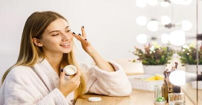  روتین پوستی مخصوص کارمندان | زیبا بمانید حتی پشت میز کار! - کلبه سرگرمی |‌ Kolbehsargarmi