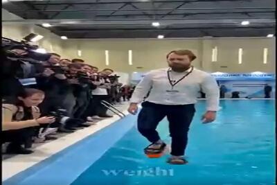  معماری خلاقانه؛ دمپایی ابری ساختن باهاش روی سطح آب راه میرن عین مرتاضای هندی