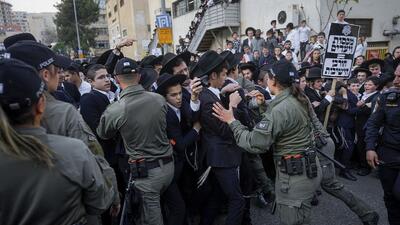  هجوم نیروی پلیس رژیم صهیونیستی به تجمع حریدی‌ها + فیلم