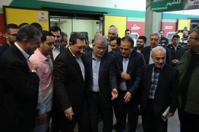  وزیر صنعت، معدن و تجارت وارد استان البرز شد