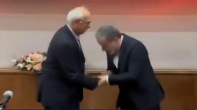  تلاش نافرجام عباس عراقچی برای دستبوسی