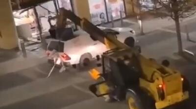  لحظه سرقت دستگاه خودپرداز با جرثقیل!