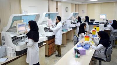  برخی از کارکنان علوم آزمایشگاهی رفسنجان در انتظار کسب امتیاز کرونا