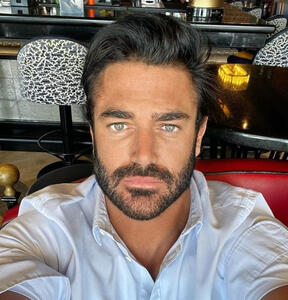  محمدرضا گلزار با لخت شدن شوآف کرد/ ببینید