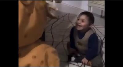  ثبت لحظه ناب شادی کودک مبتلا به سندرم داون پس از دیدار دوستش (فیلم)