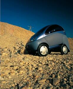  خودرویی که ۳۰ سال پیش برای یافتن جای پارک کوچک می‌شد!