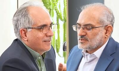  ویدیو / حسینی معاون مرحوم رئیسی: الان دارند می‌روند به سمت برهنگی، فردا می‌گویند مشروبات الکلی هم باید آزاد باشد، کازینو و قمار هم برپا شود / سعید شریعتی: این حرف‌ها نشان‌دهنده‌ی بی‌اعتمادی شما به مردم است / حسینی: روحانی هم این حرف‌ها را می‌زد که ما به زور مردم را نمی‌توانیم به بهشت ببریم