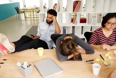  دردسرهای نسل زد در محل کار: چرا مدیران از کارکنان این نسل شاکی‌اند!