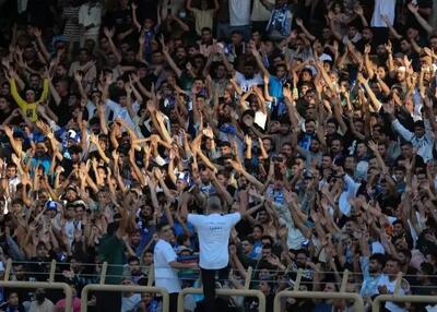  کری جنجالی هوادارن استقلال برای مدیرعامل سابق پرسپولیس