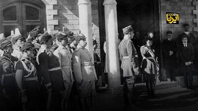  پایانِ سلطنتِ ۱۳۰ ساله