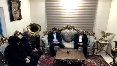  دیدار وزیر ارتباطات با خانواده شهید جنگ ۱۲ روزه + فیلم