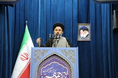  امام جمعه ارومیه: باید با وحدت و همدلی برای ارتقای جایگاه آذربایجان غربی تلاش شود