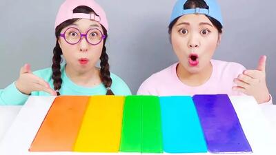  چالش قوس قزح: آیا می‌توانی این شیت‌های جیلی را بخوری؟