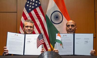  وزیر جنگ آمریکا: یک پیمان دفاعی ۱۰ ساله با هند امضا کردیم