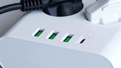  درگاه USB سبز رنگ به چه معناست؟