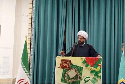  امام جمعه نیمروز:مقاومت ملت ایران سلطه گری آمریکا را به چالش کشیده است