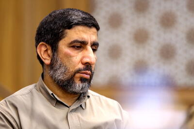  مستمع باید از مداح شعر فاخر بخواهد