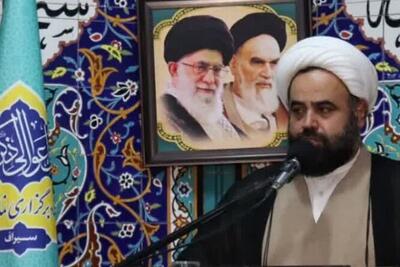  امام جمعه سیراف: جهاد تبیین نقشه راه مقابله با دشمن است