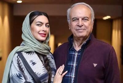  فیلم آواز هنرمندانه /  خیام خوانی و رقص رضا نیکخواه توی کنسرت که پایکوبی خاص خودشم رفت ... سالن رفت رو هوا