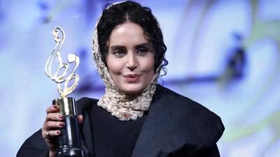  الناز شاکردوست: پارسا پیروز فر در واقعیت .. این جمله از عمق وجودمه ... + عکس دونفره کراش ترین بازیگران ایرانی در برف!