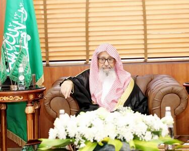  مفتی عربستان:به خدمت به حرمین شریفین افتخار می کنیم/ هیئت علمای ما به رویکرد خود ادامه خواهد داد