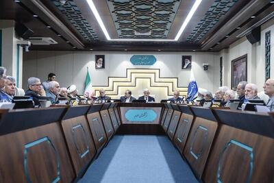  عارف: ایران می‌تواند جزو ده کشور جهان در حوزه هوش مصنوعی باشد