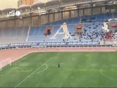  زنان هم وارد ورزشگاه امام رضا(ع) مشهد شدند