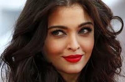  جذابیت آیشورایا در 52 سالگی همه را خیره کرد