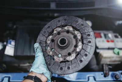  آموزش تنظیم کلاچ خودرو: از اصول تا اجرا