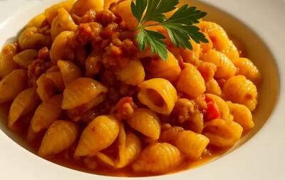  راز ماکارونی دمی مجلسی در ۱۰ دقیقه، بدون دردسر و با طعم بینظیر !