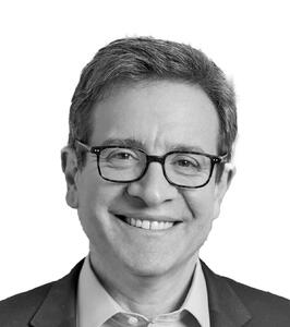  دیپلمات درخشان یا جنایتکار جنگی؟