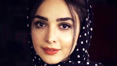  جدیدترین مدل مانتو‌های پاییزه خانم‌های جوان به سبک المیرا دهقانی
