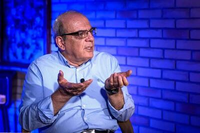 عباس عبدی: ادعای ترور رئیسی پیگرد قانونی ندارد اما با فائزه هاشمی برخورد می‌کنید؟