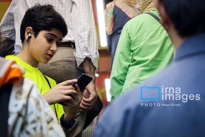  بی‌قراری در عصر نوتیفیکیشن‌ها؛ چرا نوجوان امروز آرام نمی‌گیرد؟